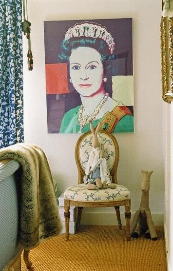 [reigning+queen.bmp]