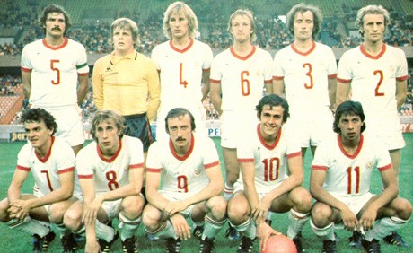 Homenaje a un grande del futbol: Michel Platini