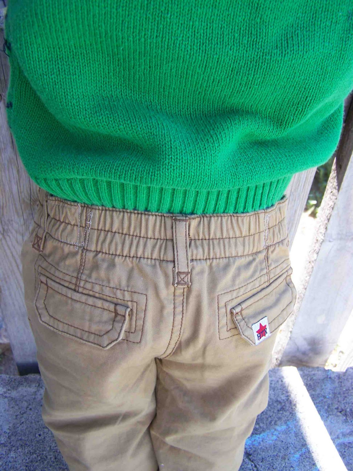 Made by Me. Shared with you.: DIY Adjustable Waistband For Pants