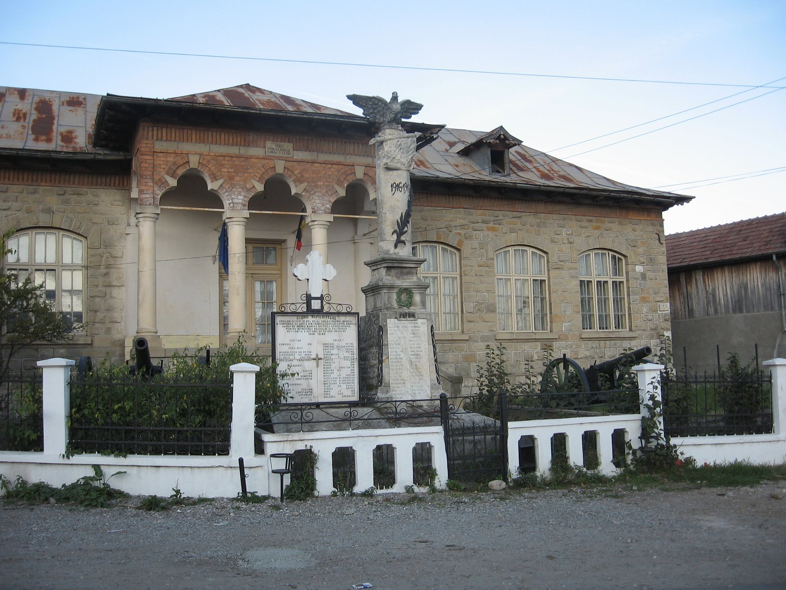 [IMG_3529.jpg]