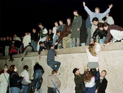 [berlin_wall.jpg]