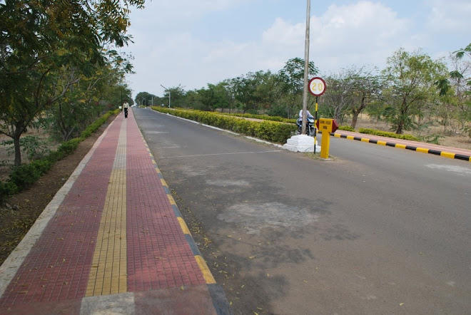 Sainik School,Bijapur-the foot path from from Main Gate to the entrance of the School building (2)