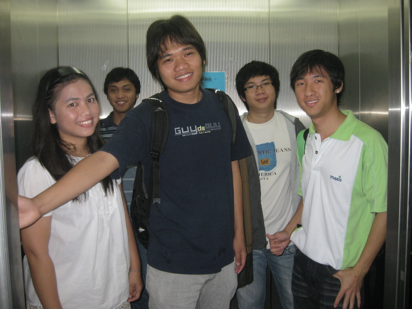 [IMG_3956.JPG]