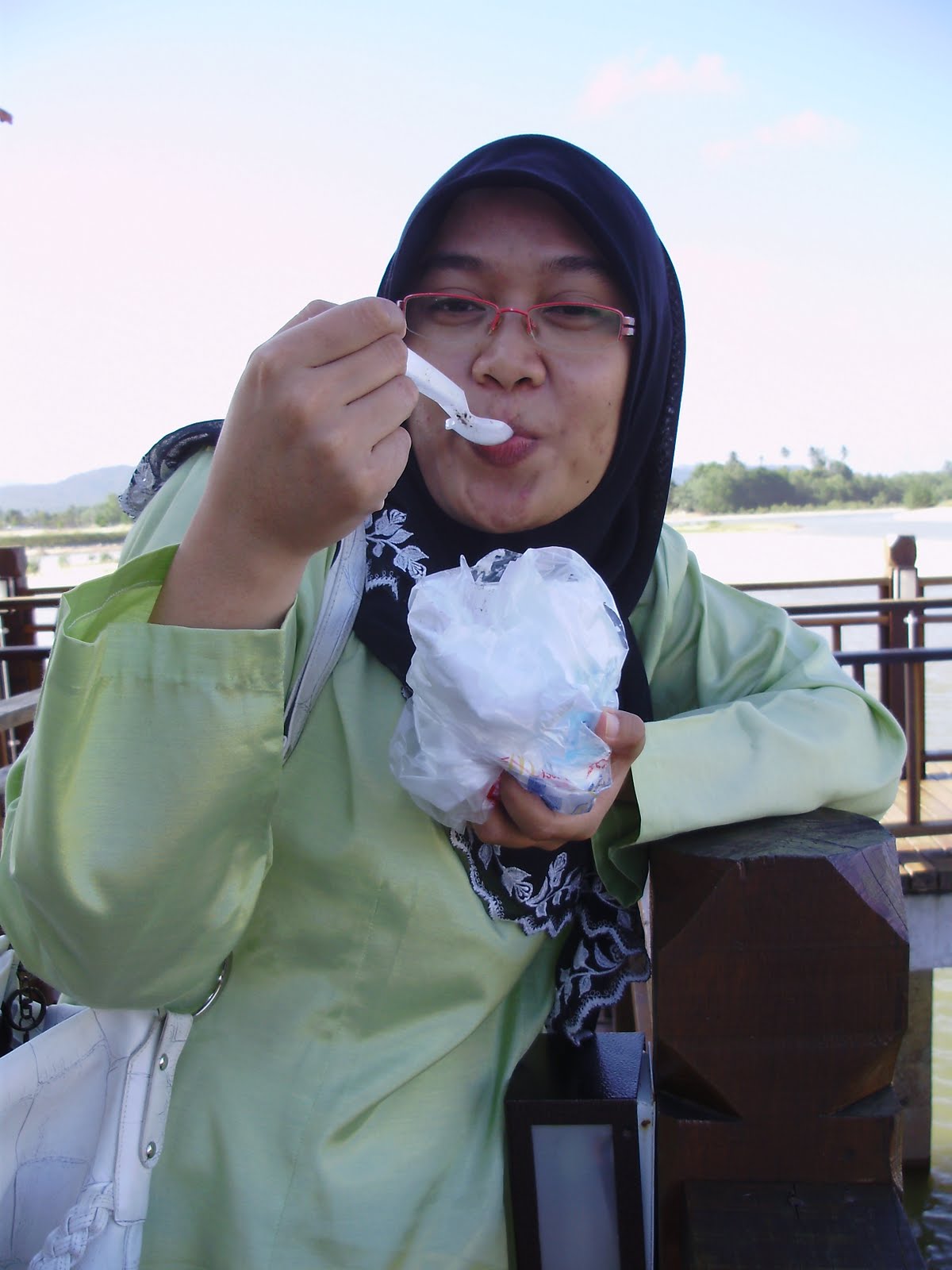 [PC120027.JPG]