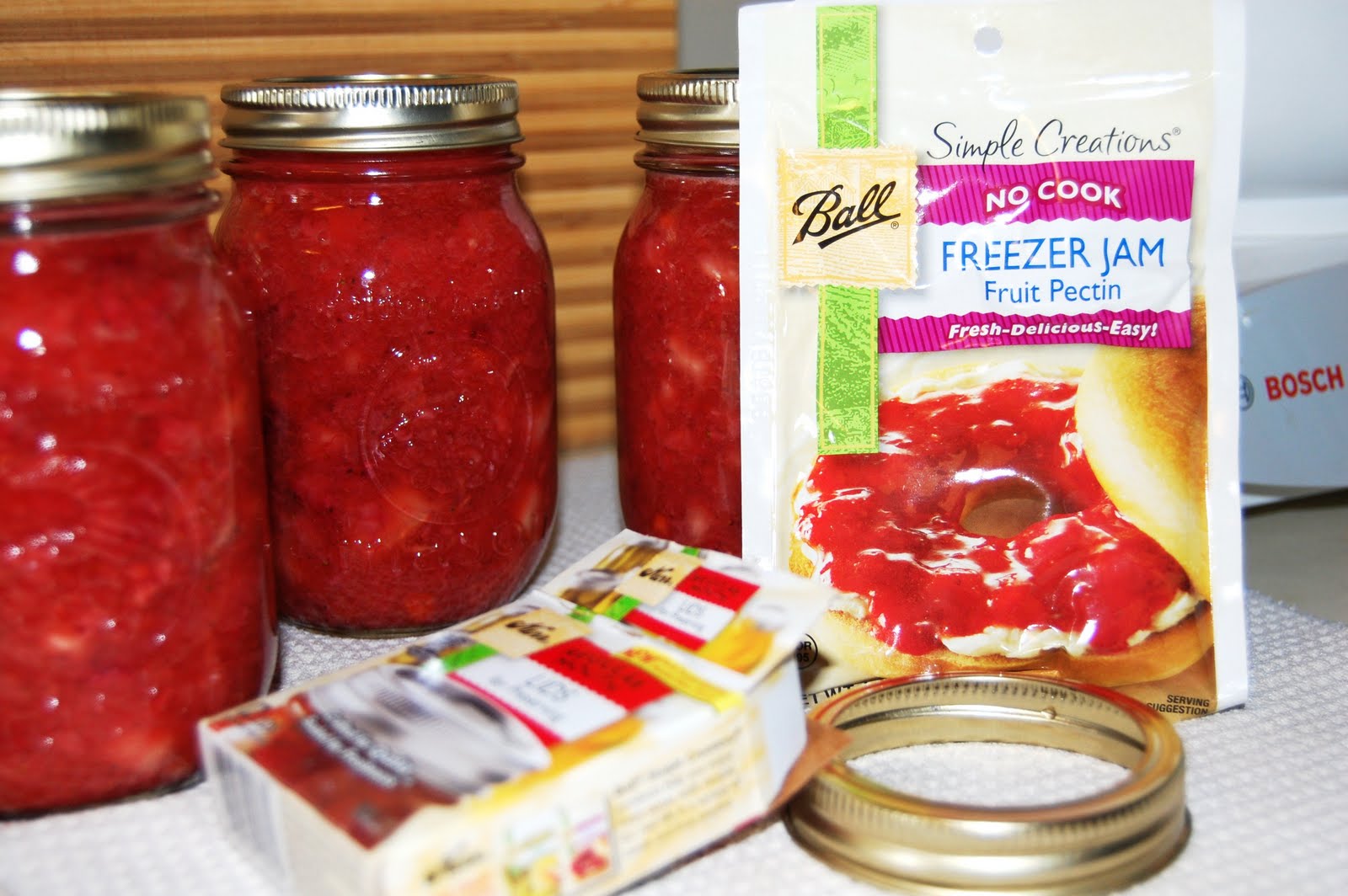 Learning. Living. Giving. strawberrybanana freezer jam