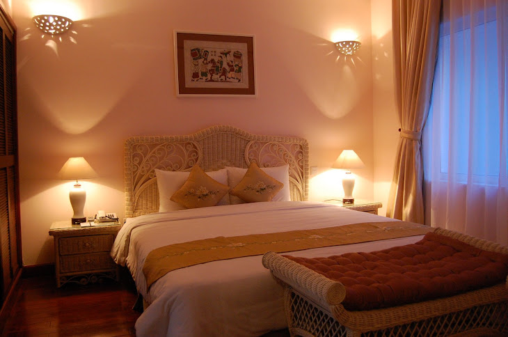 CAT BA HOTELS, HOLIDAYVIEW HOTEL, OCEAN BEACH RESORT & MONKEY ISLAND RESORT