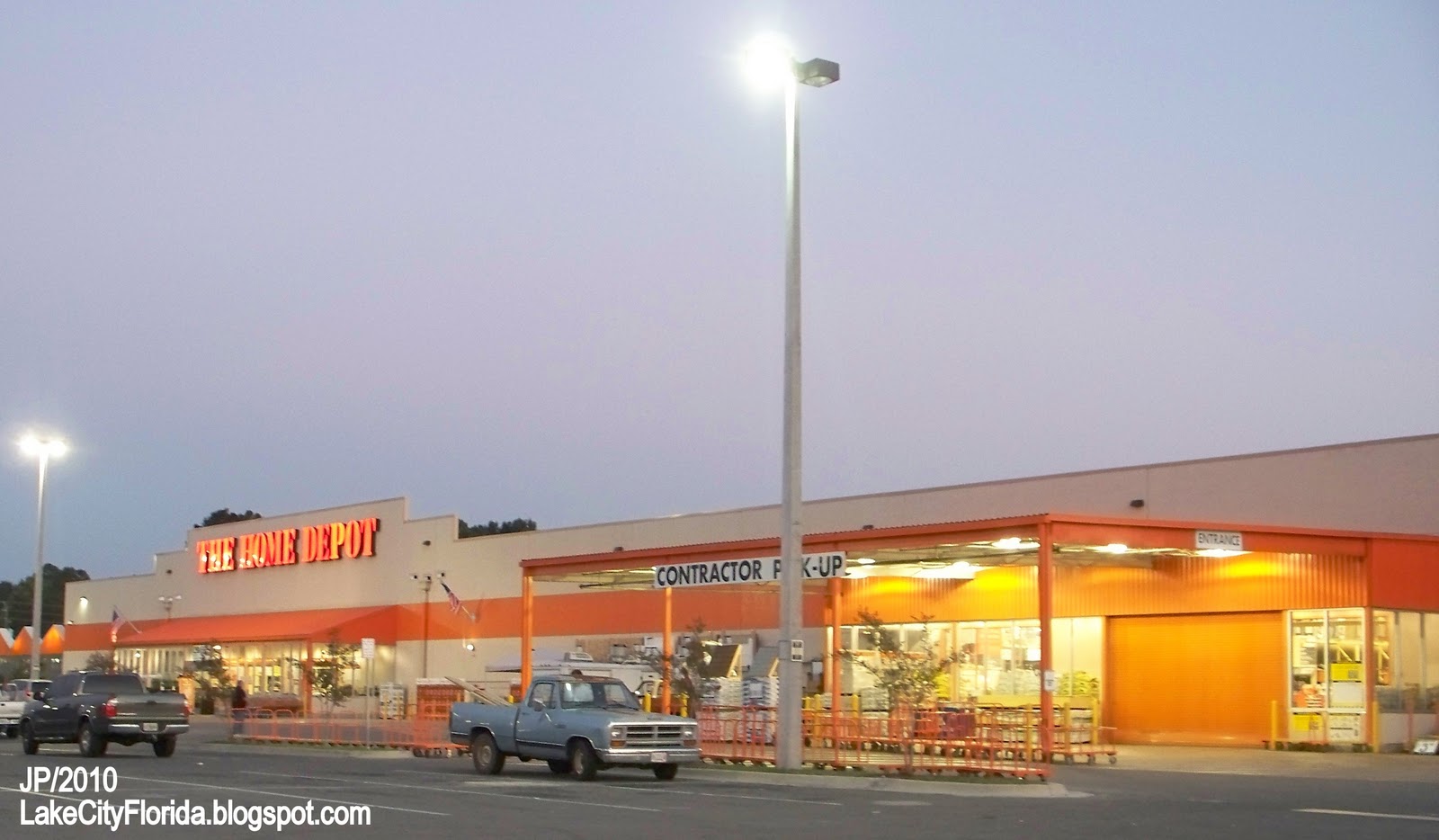  HOME DEPOT LAKE CITY FLORIDA BUILDING MATERIALS Store, Columbia County