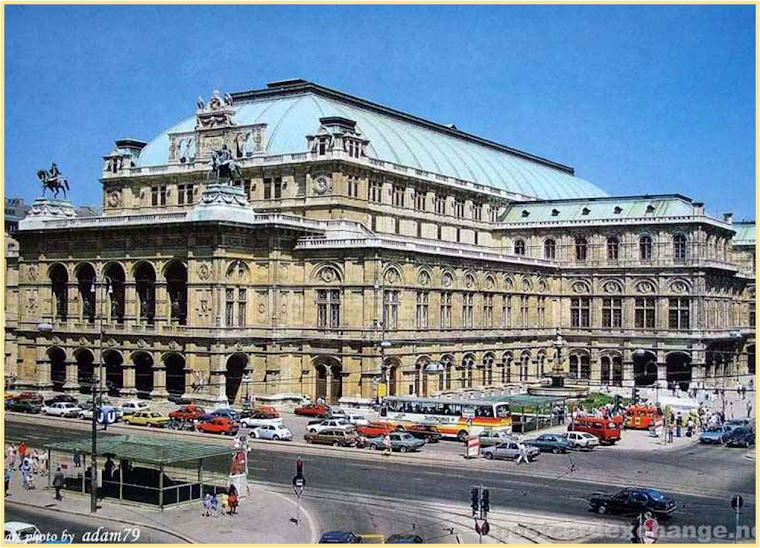 VIENNA OPERA HOUSE