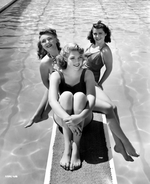 [divingboardtrio.jpg]