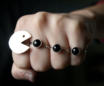 [inelele+pacman.jpg]