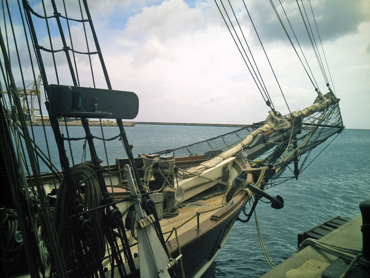 [Amistad-06.JPG]