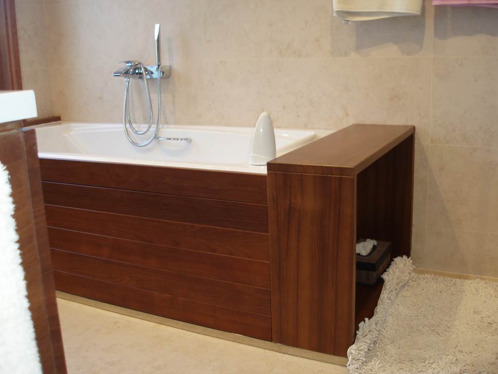 Mueble de baño y forrado lateral bañera - Muebles Cansado (Zaragoza