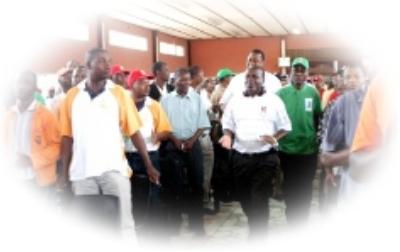 [DavidSimango-Visita-Electricidade-de-Mocambique.JPG]