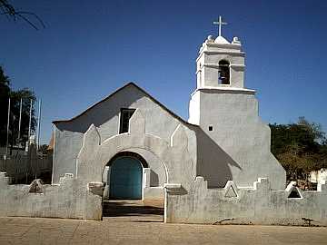 Najveće pustinje na svetu  San+Pedro+de+Atacama,+crkva+04