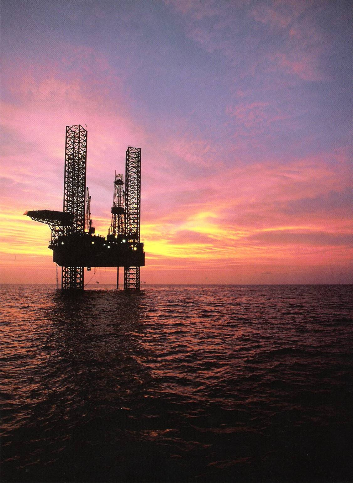 [Pasni+Offshore+Rig.jpg]