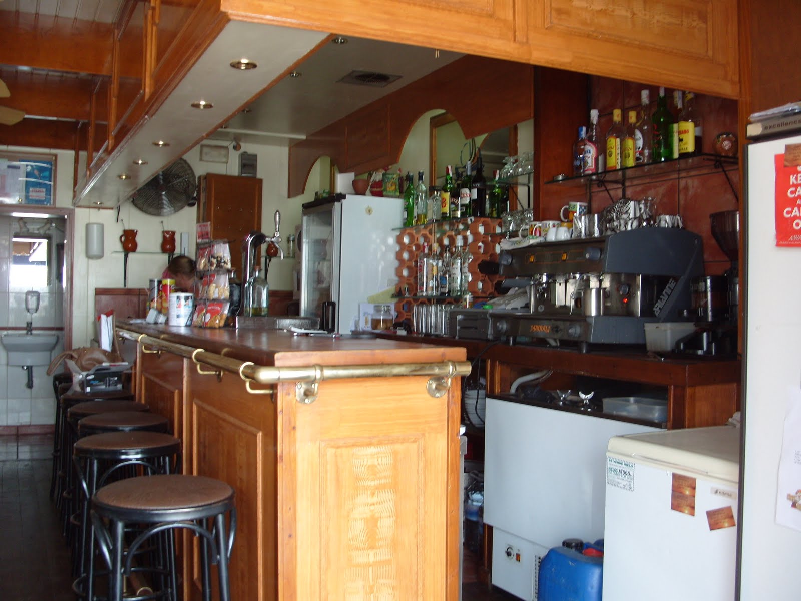 Off Shore 44 Bar Los Gigantes