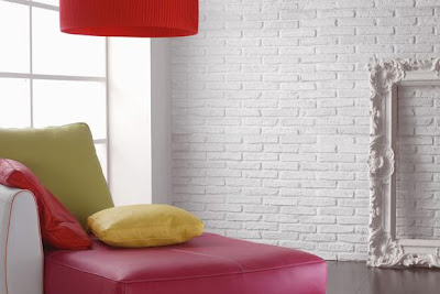 ENTRE PINCELES Y RODILLOS...: Ladrillo visto pintado en blanco y colores