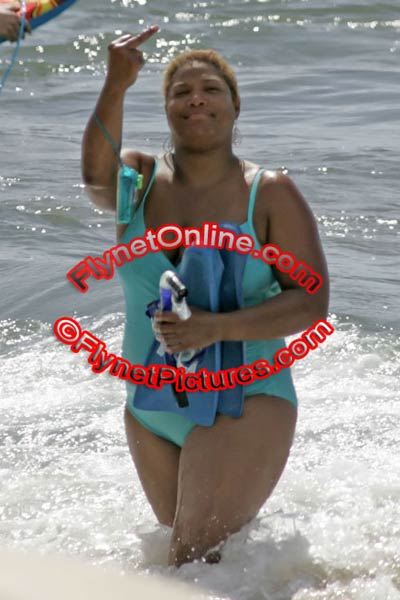 Queen latifah nip slip