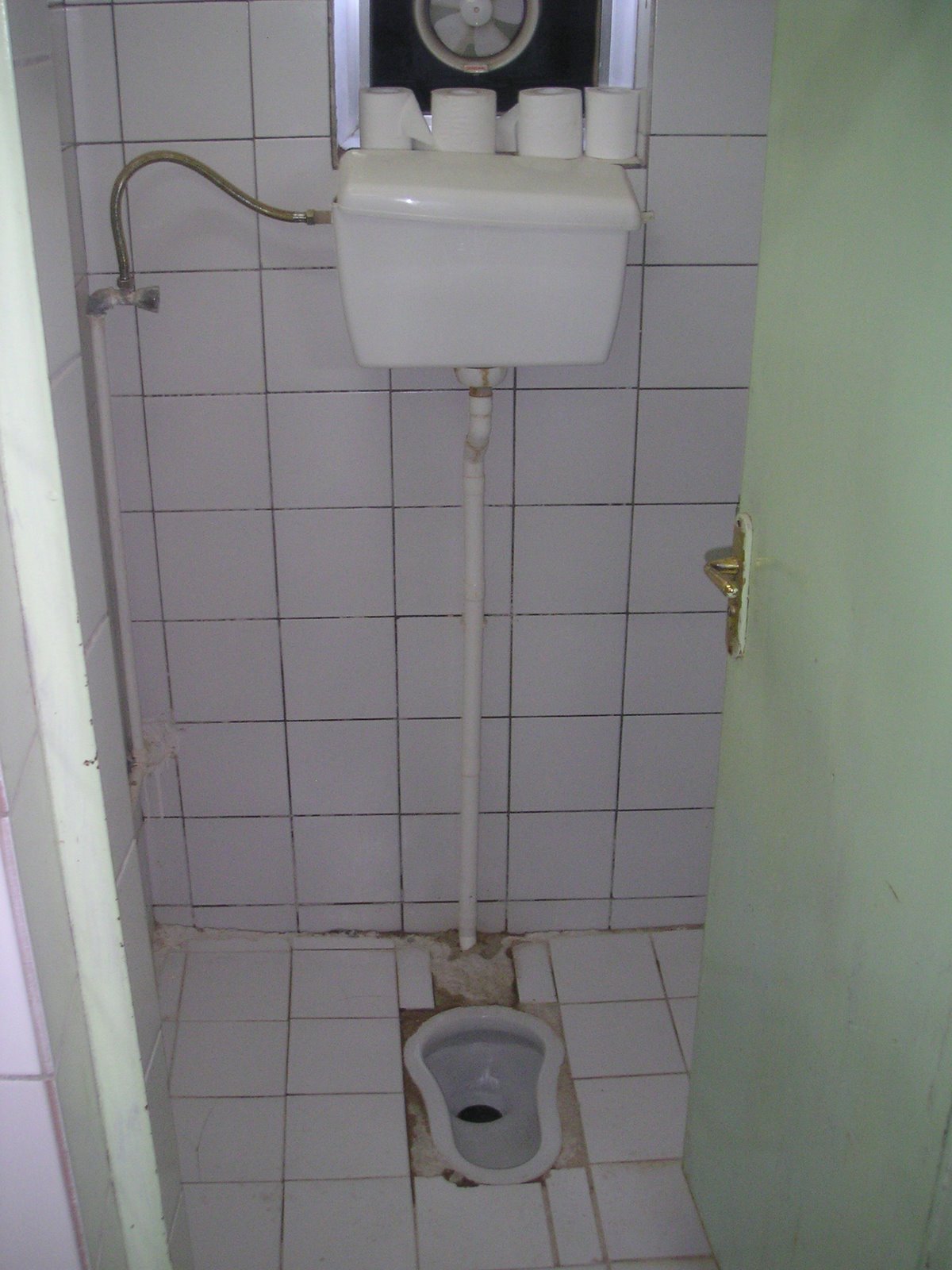[Iraqi+Commode.JPG]