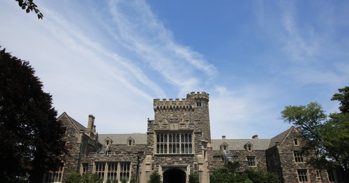 Old Long Island Hempstead House / Castlegould