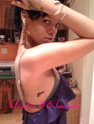 [rihanna_016.jpg]
