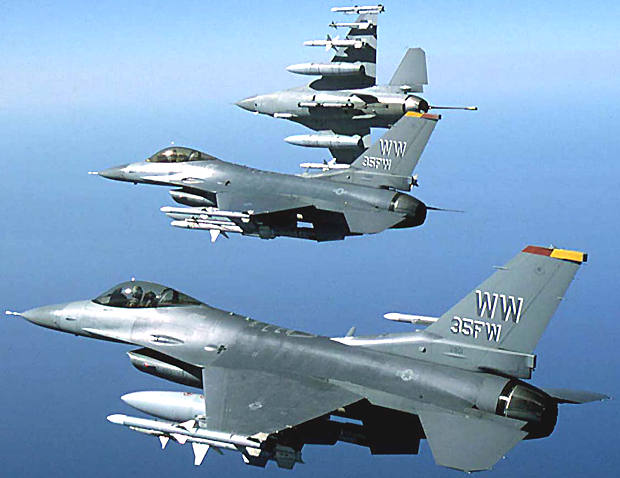 Download F-16 Fighting Falcon Pics