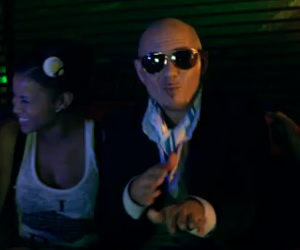 Usher feat Pitbull - DJ Got Us Fallin' In Love - Video y Letra - Lyrics