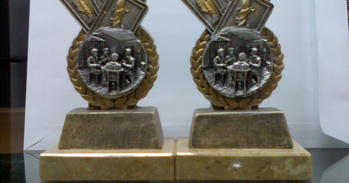 que pasa momia..Trofeos del torneo de MUS.....