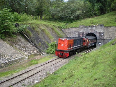 10 Terowongan Kereta Api Terpanjang Di Indonesia [ www.BlogApaAja.com ]