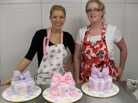 Birthday Bow cake workshop.