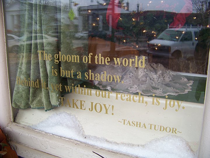 [Green_Velvet_Tudor.jpg]