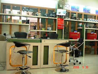 Design First: A Mobile Store Design By Design First.....