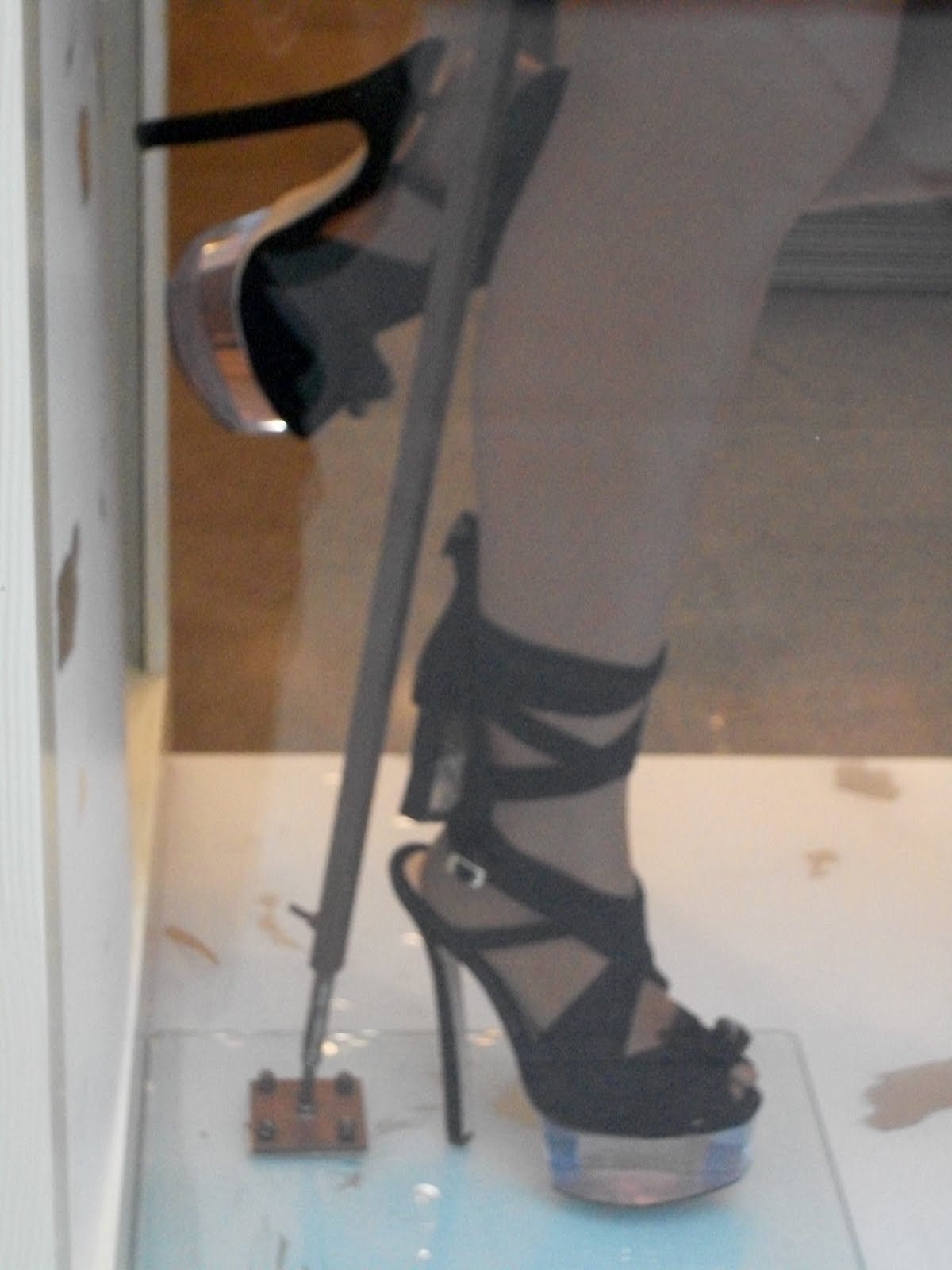Lucite heels: Lucite is a Huge trend for Spring! It is fab. BURBERRY Lucite heels: Lucite is a Huge trend for Spring! It is fab. BURBERRY