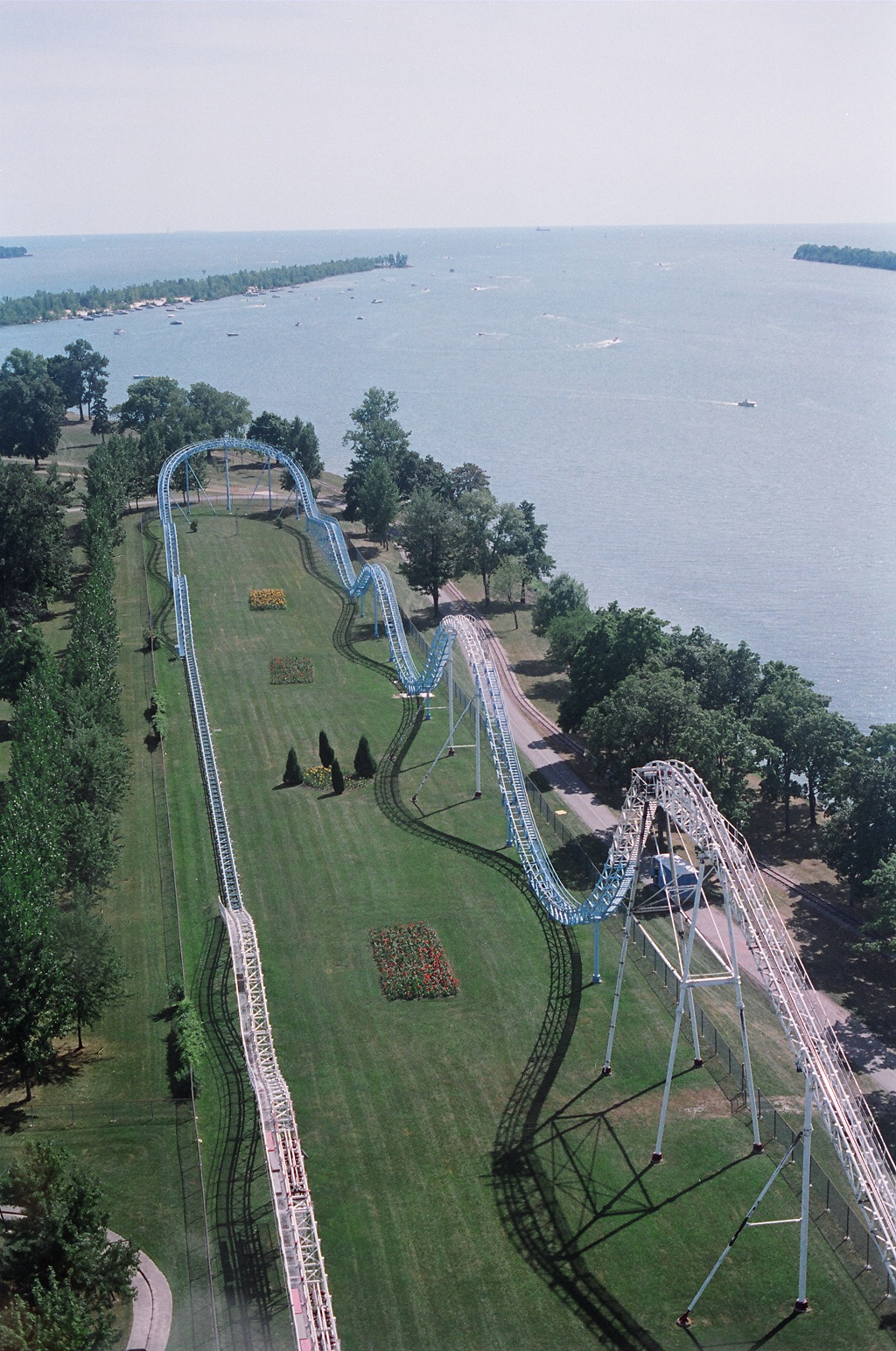Call Me Boz Boblo Island Amusement Park