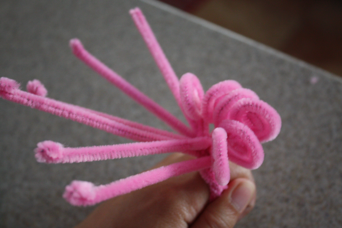 JaeBellz DIY Flower Ring Pipe Cleaners