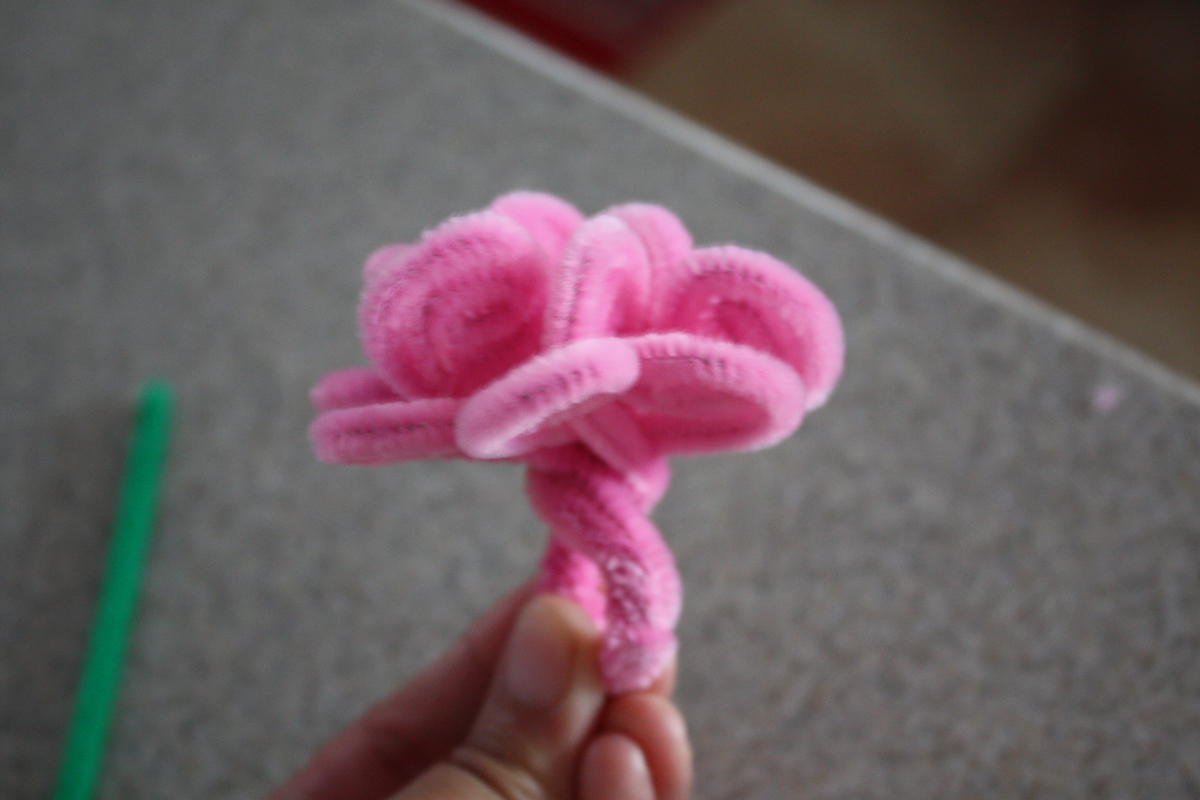 JaeBellz DIY Flower Ring Pipe Cleaners