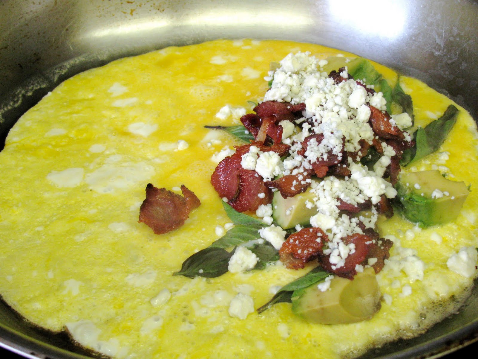 PASSION ON THE STOVE TOP B.A.B.B. Omelet (Bacon, Avocado, Basil & Blue