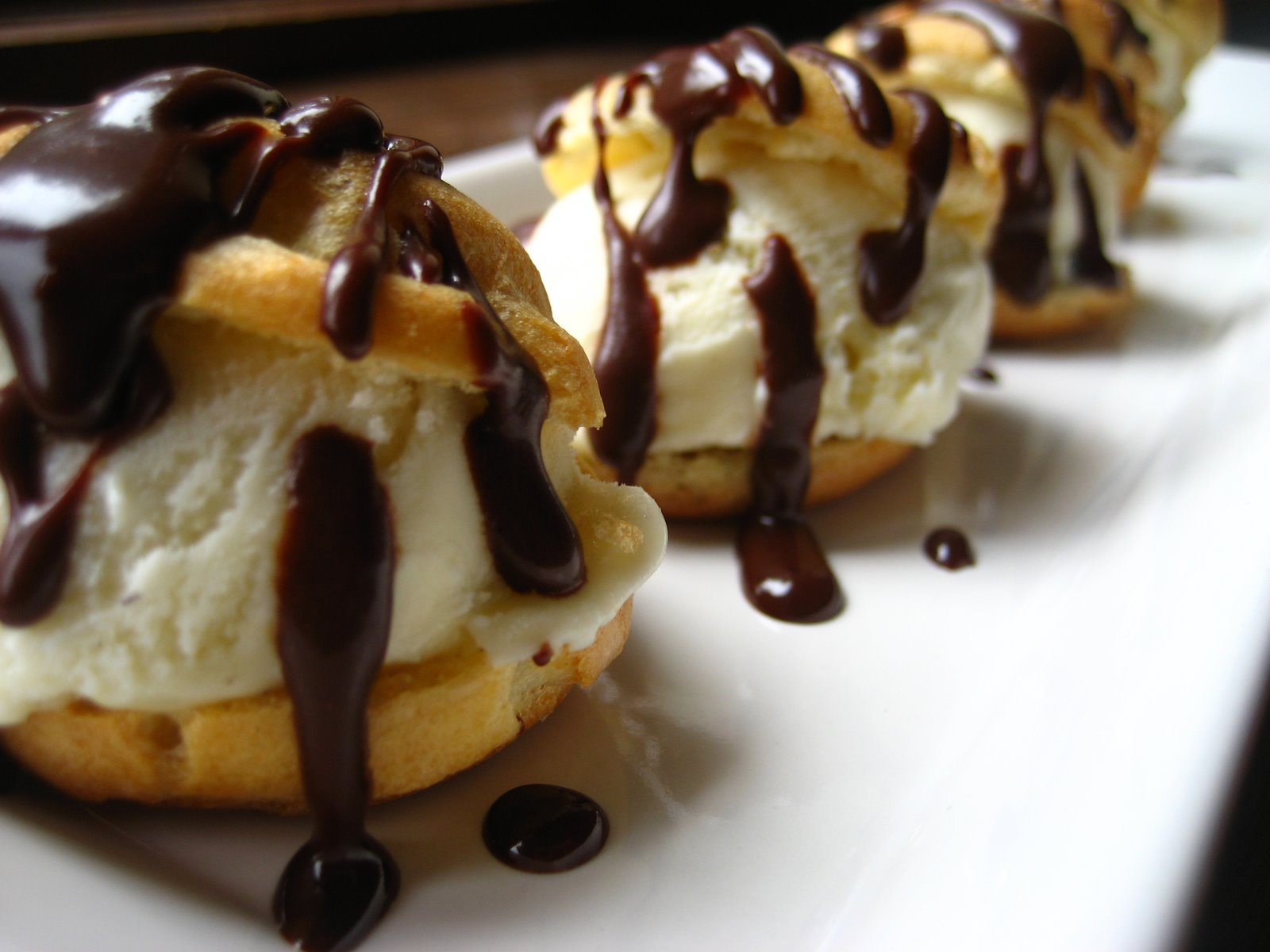 [profiteroles+046.JPG]