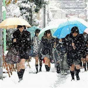 [snow_girls.jpg]