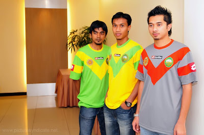 NEW!! PES 1 MALAYSIA MUSIM 2 (2011/2012) Jersi+kedah+2011+liga+super