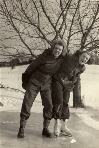 [Bill+and+Elizabeth+Devins+undated.jpg]
