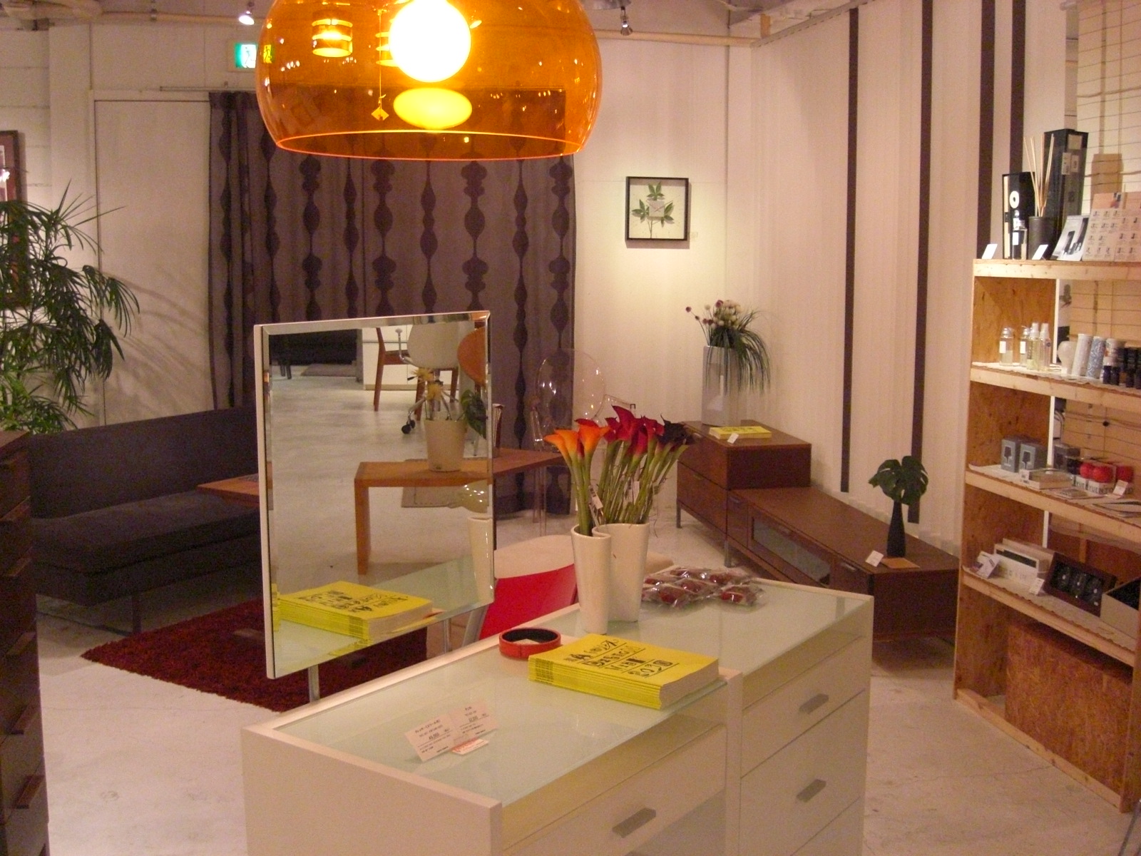 NAGOYA DESIGN WEEK 2010 学生実行委員会 No.4インテリアエッセンス