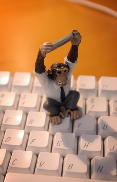 [office_monkey_set_keyboard.jpg]