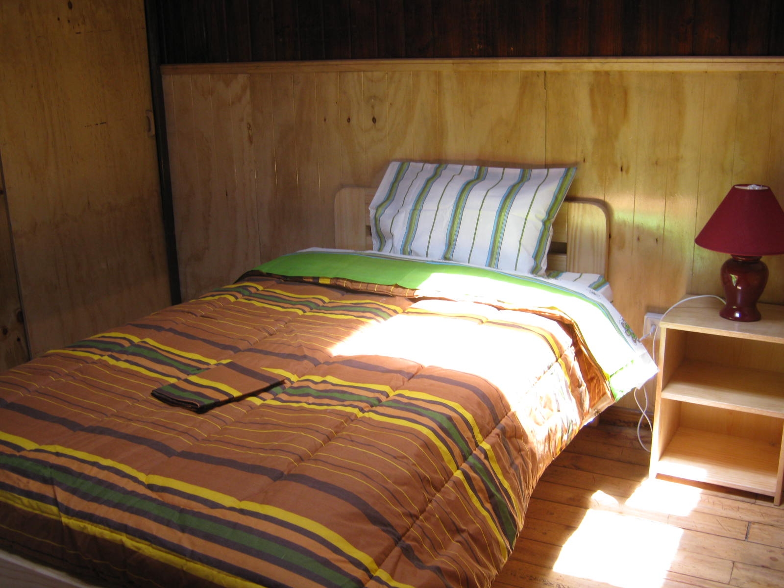 ,: HABITACION INDIVIDUAL SEGUNDO PISO