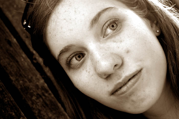 [Victoria21sepia.jpg]