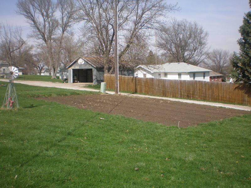 [Garden_May_08.jpg]