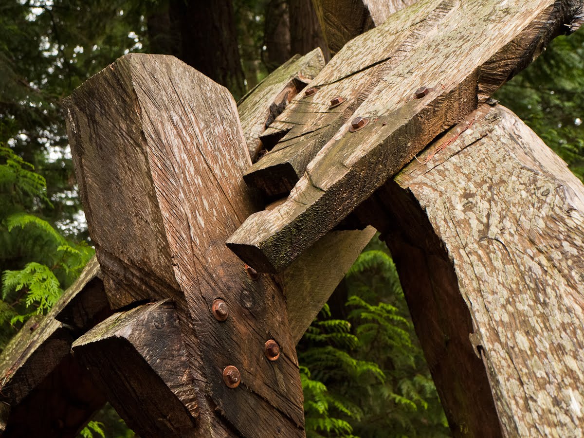 Chaikins of Bellingham Big Rock Garden Sculpture