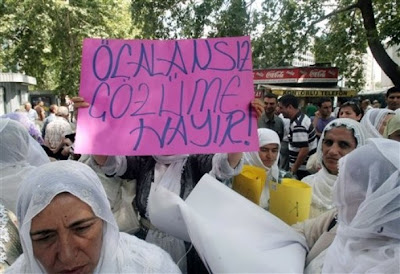 Protesto de mulheres curdas em Ancara