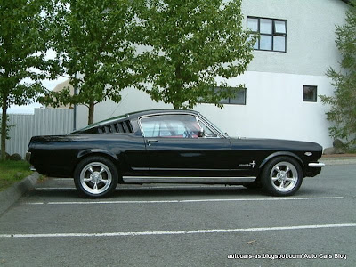 Modified Ford Mustang V8 1966