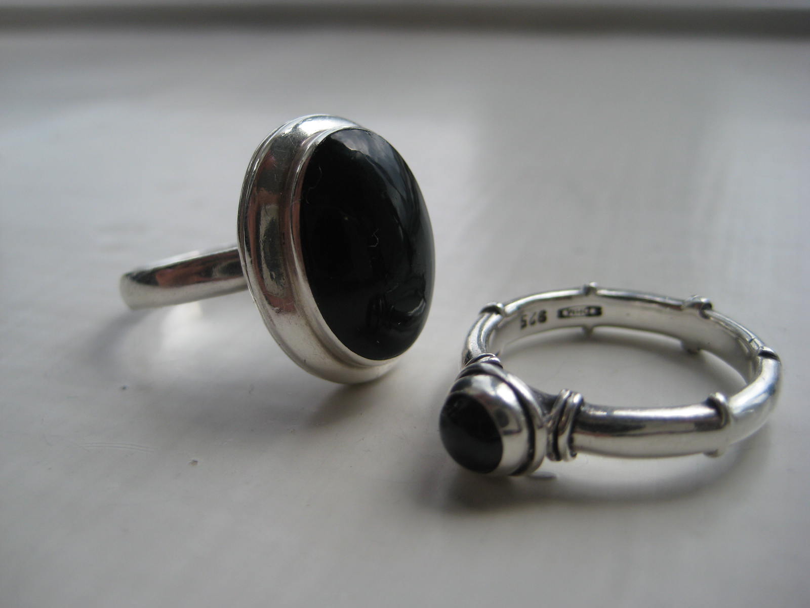 hard to chase RINGS AND THINGS